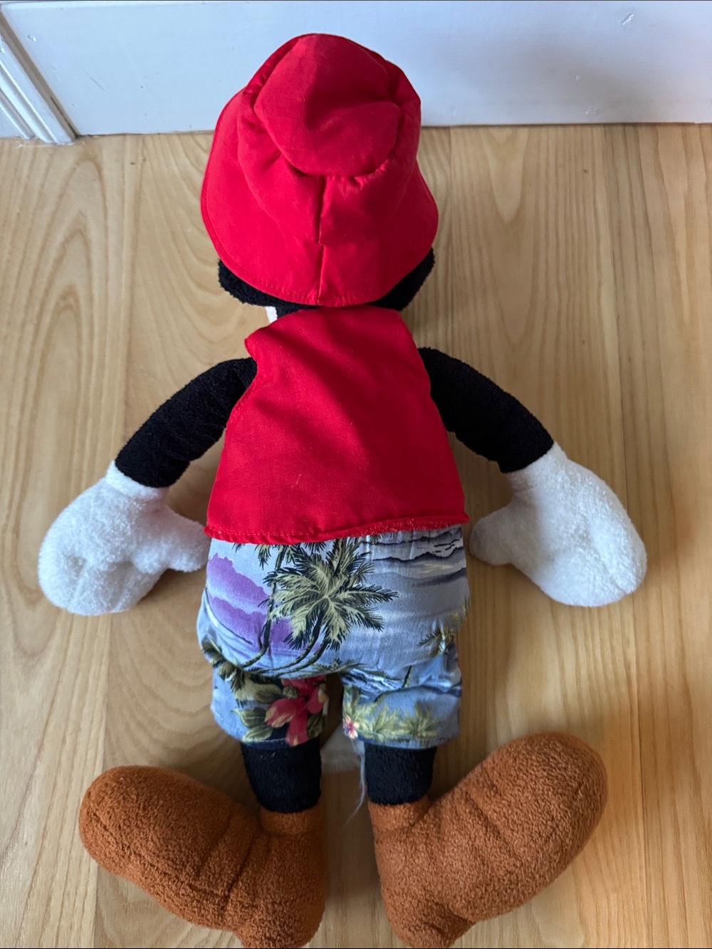 Disney Store Goofy Pool Party Plush 17” Tropical Hawaiian Beach Exclusive - Picture 7 of 9